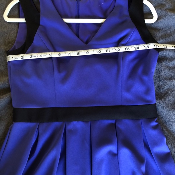 Jessica Simpson V-Neck, Double-Strap Dress - Picture 4 of 5